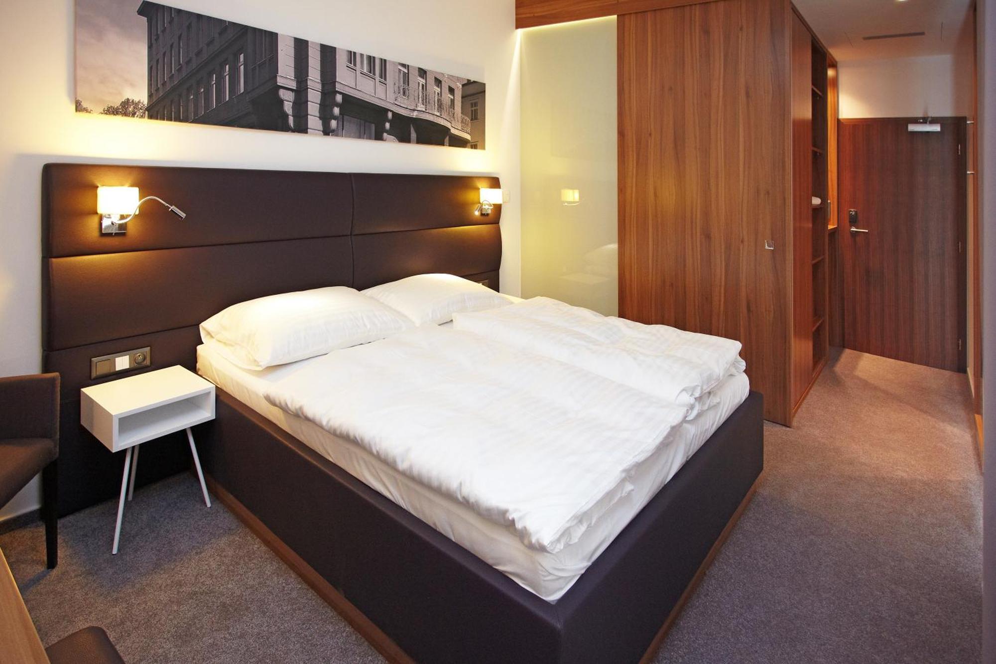 Konference Park Hotel Hradec Kralove Exterior photo