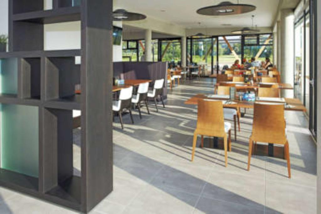 Konference Park Hotel Hradec Kralove Exterior photo