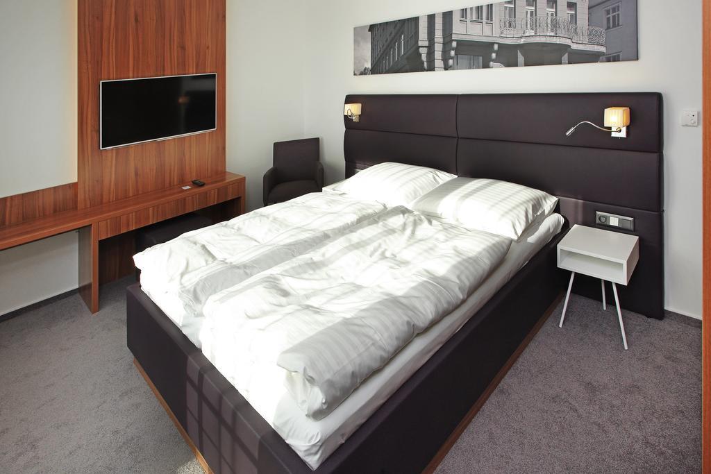 Konference Park Hotel Hradec Kralove Room photo